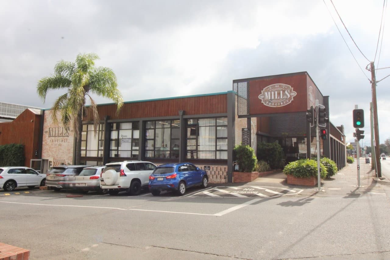 DC Commercial property manager reviewing a building